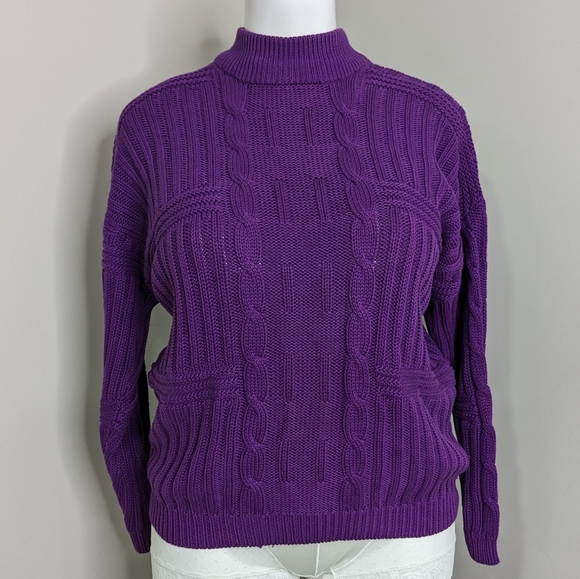 Vintage IZOD Sweater - Picture 2 of 5